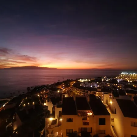 Con Vistas Al Mar Y Acantilados De Gigantes En Puerto De Santiago Apartment